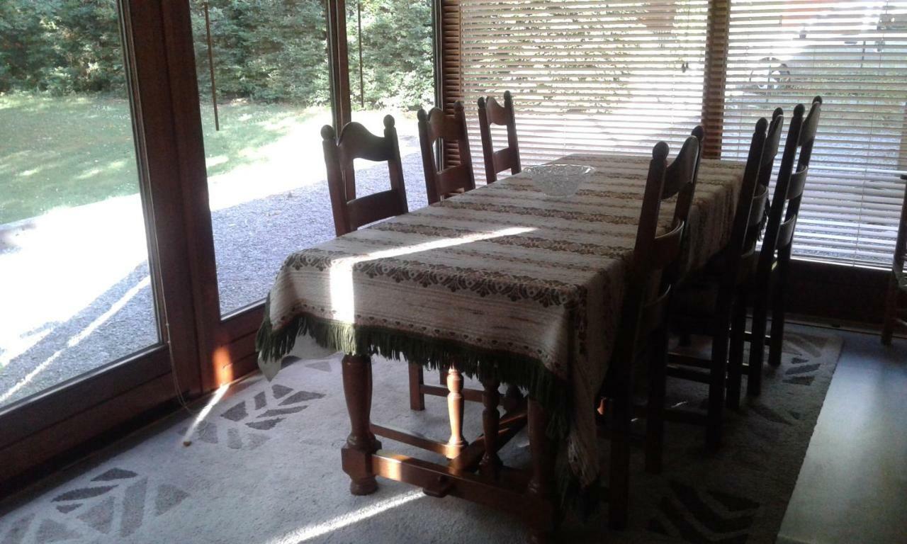 הוילה Resteigne Chalet Imme מראה חיצוני תמונה
